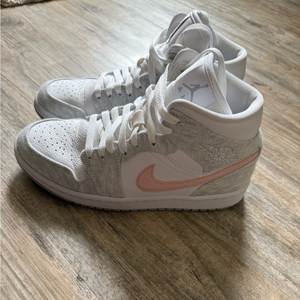 Nike Women's Sneakers - White and Pink